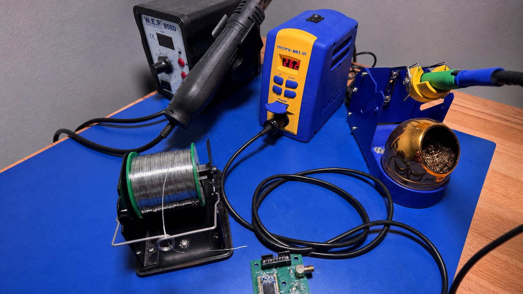 Soldering station and electronics workbench